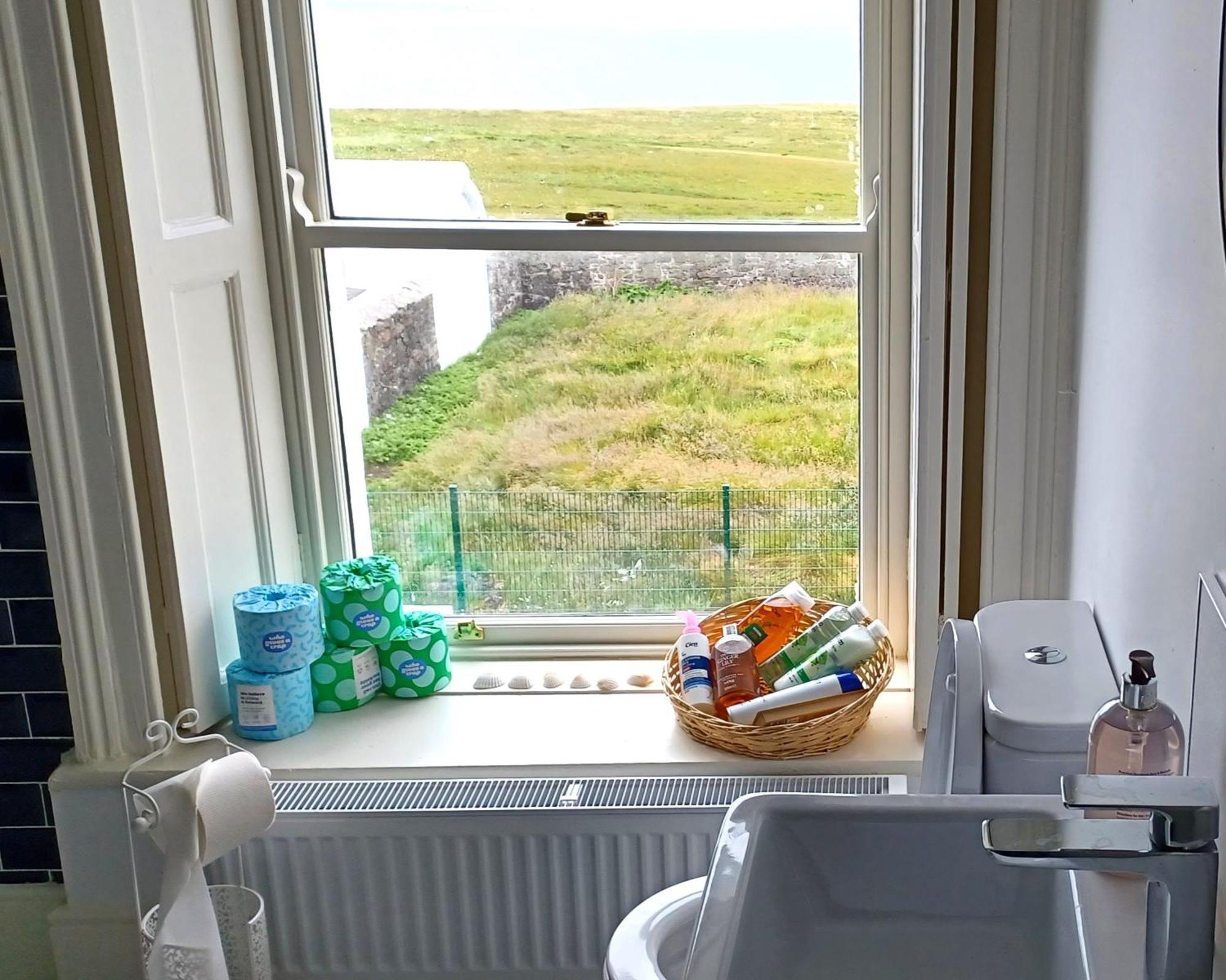 Loop Head Lighthouse Attendant'S Cottage Kilbaha Esterno foto